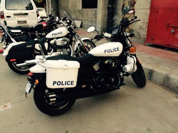 Gujarat_Police_Harley_Davidson (1)